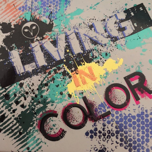 Hank & Henry - Living in Color eyeshadow Palette - Picture 2 of 4